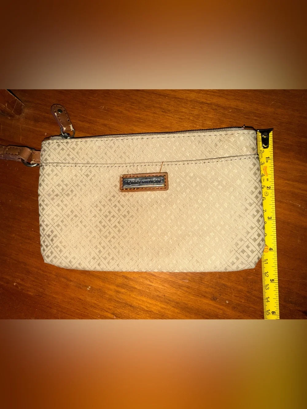 Tommy Hilfiger compact wristlet